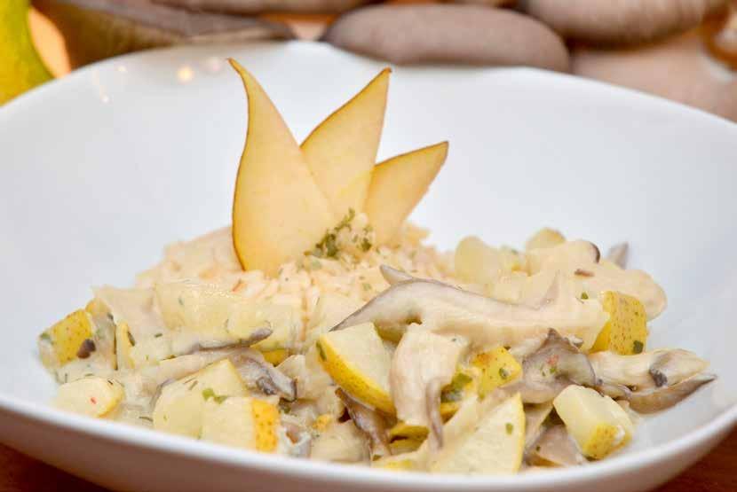Oyster Mushroom and Gorgonzola Pear Ragout with Brown Rice